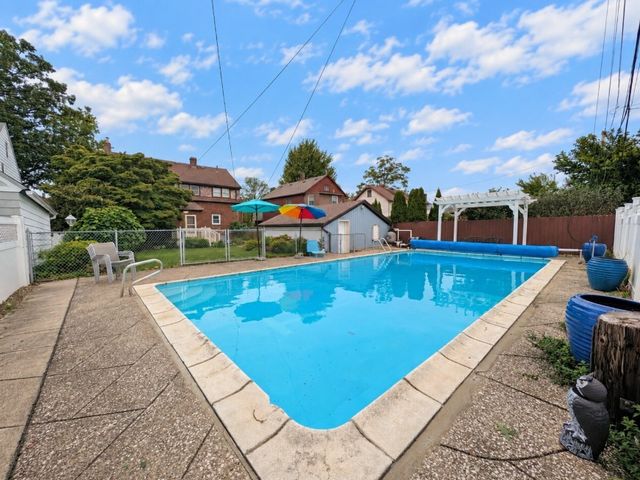 629 KAHKWA Boulevard, Erie, PA 16505