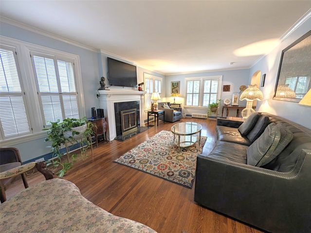 629 KAHKWA Boulevard, Erie, PA 16505