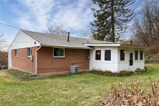 226 Belair Circle, Bellbrook, OH 45305