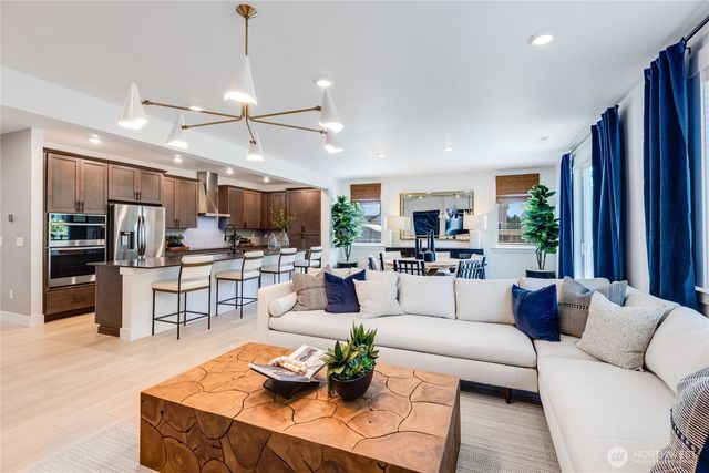 32231 Myrtle Avenue SE, Black Diamond, WA 98010