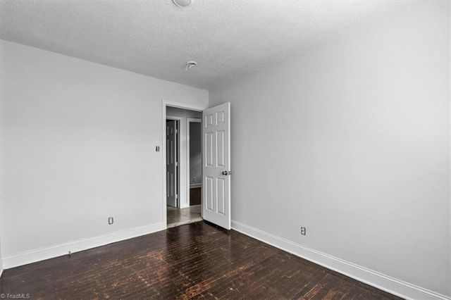 1724 Glenwood Avenue, Greensboro, NC 27403