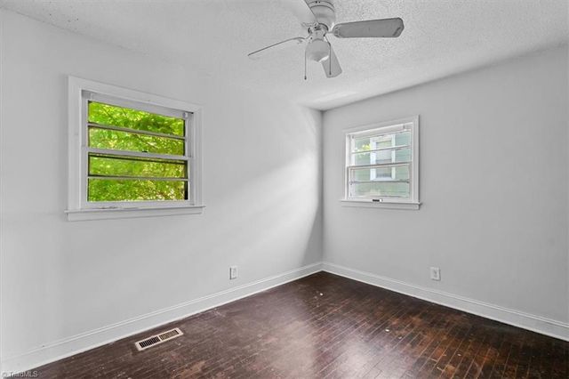 1724 Glenwood Avenue, Greensboro, NC 27403
