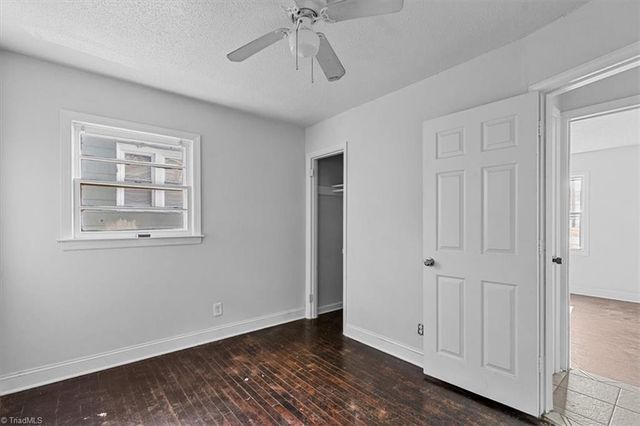 1724 Glenwood Avenue, Greensboro, NC 27403