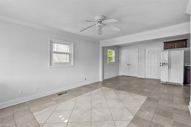 1724 Glenwood Avenue, Greensboro, NC 27403