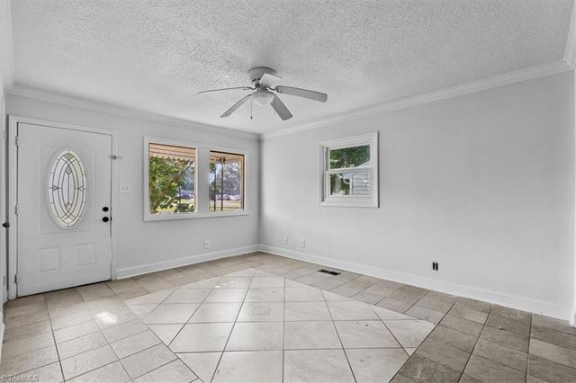1724 Glenwood Avenue, Greensboro, NC 27403