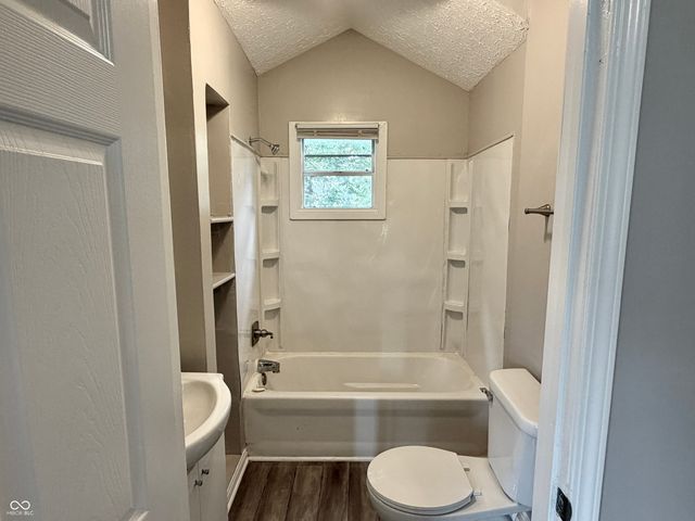 1222 W 21st Street, Indianapolis, IN 46202