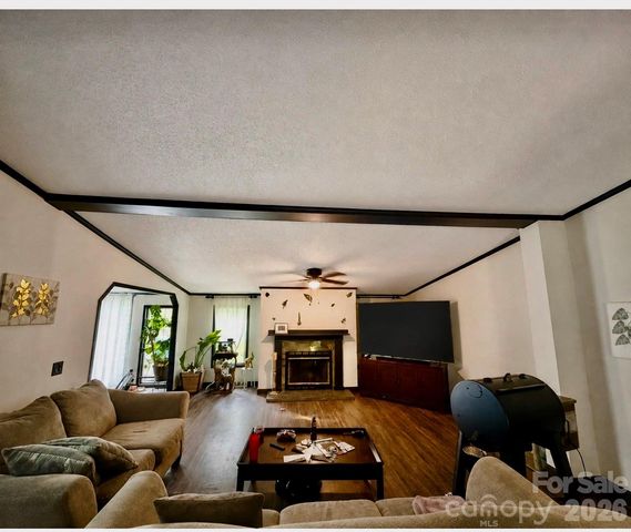 2388 Liberty Church Street, Hickory, NC 28601
