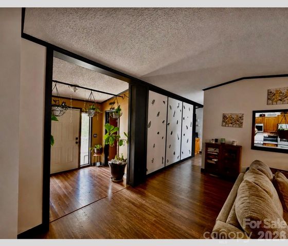 2388 Liberty Church Street, Hickory, NC 28601