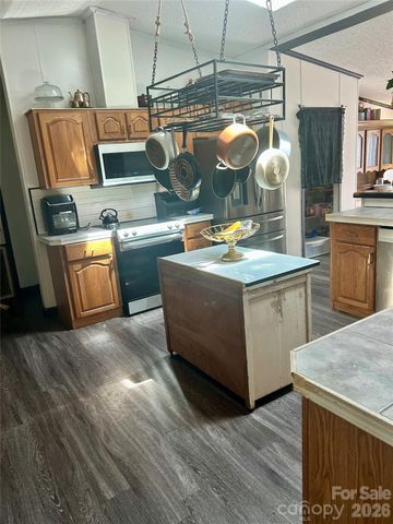 2388 Liberty Church Street, Hickory, NC 28601