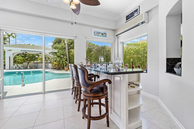 6990 Cypress Cove Circle, Jupiter, FL 33458
