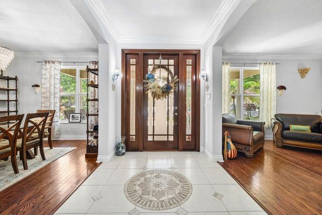6990 Cypress Cove Circle, Jupiter, FL 33458