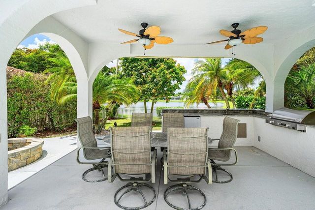 6990 Cypress Cove Circle, Jupiter, FL 33458