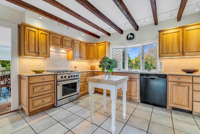 66 Tides End Lane, Orleans, MA 02653