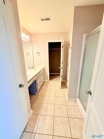 14350 Royal St George, Athens, AL 35613