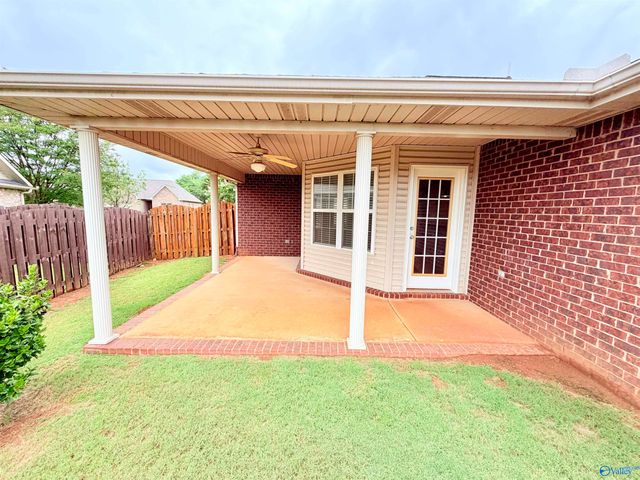 14350 Royal St George, Athens, AL 35613
