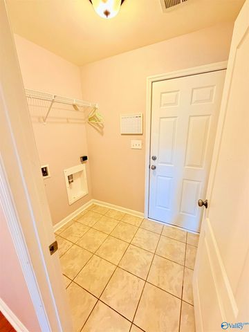 14350 Royal St George, Athens, AL 35613