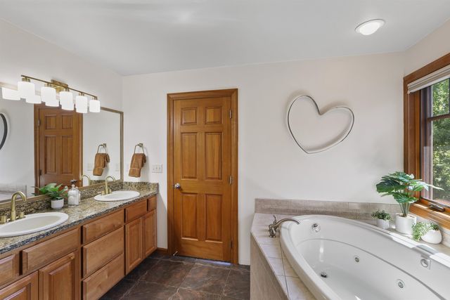 1804 W Gail Jean Ln, Spokane, WA 99218