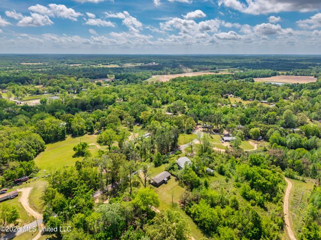 81 Wells Street, Courtland, MS 38620