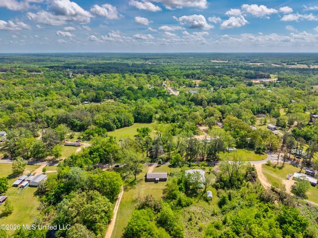 81 Wells Street, Courtland, MS 38620