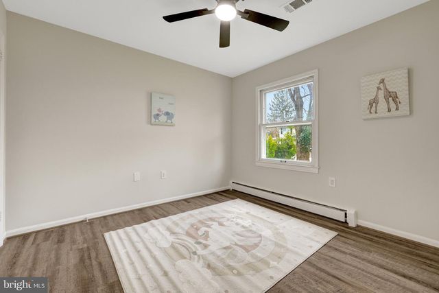 104 W AMHURST PL, Sterling, VA 20164