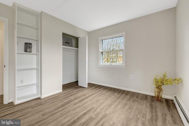 104 W AMHURST PL, Sterling, VA 20164