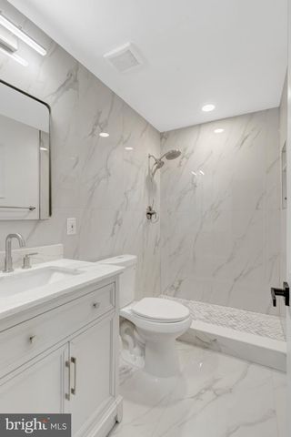 104 W AMHURST PL, Sterling, VA 20164