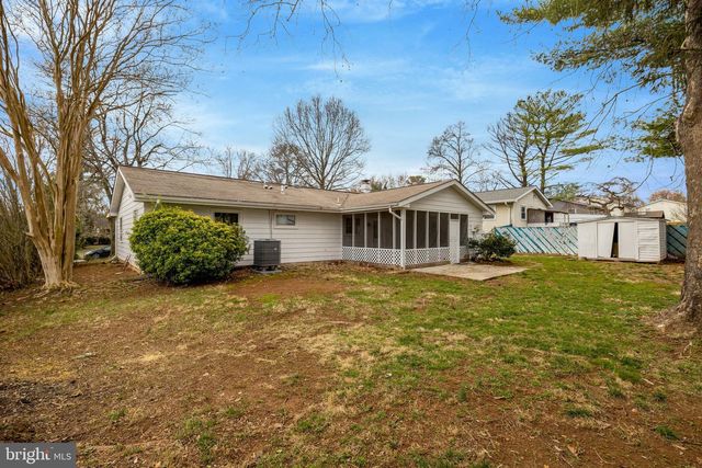 104 W AMHURST PL, Sterling, VA 20164