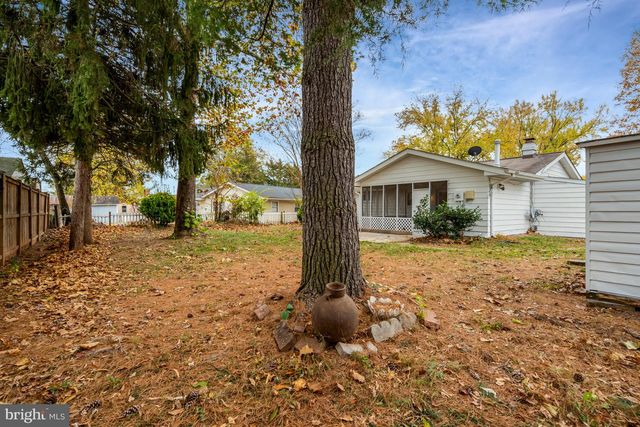 104 W AMHURST PL, Sterling, VA 20164