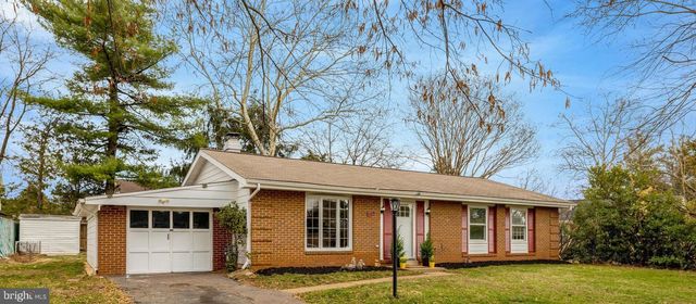 104 W AMHURST PL, Sterling, VA 20164