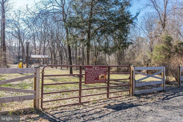 104 W AMHURST PL, Sterling, VA 20164