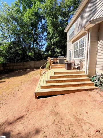 208 Charmar Way, Taylors, SC 29687