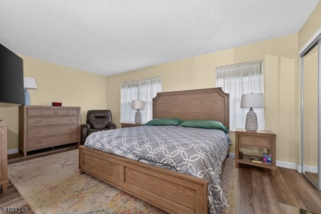 3505 Pinhorn Drive, Bridgewater Twp., NJ 08807