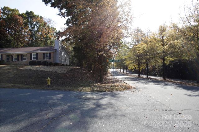 7909 Carmel Road, Charlotte, NC 28226