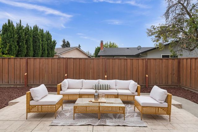 2424 Douglas Street, Union City, CA 94587