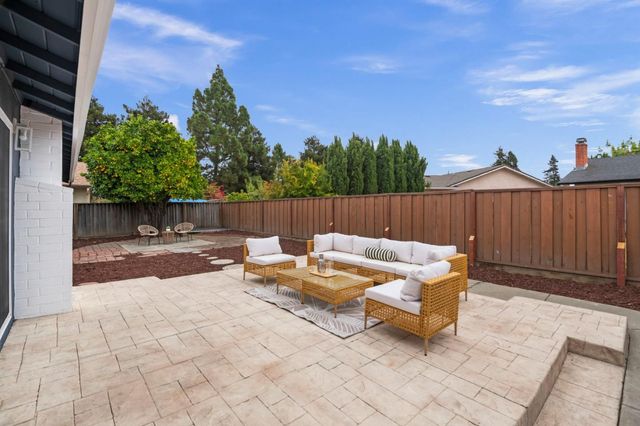 2424 Douglas Street, Union City, CA 94587