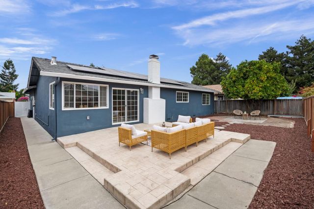 2424 Douglas Street, Union City, CA 94587