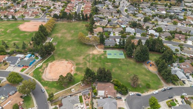 2424 Douglas Street, Union City, CA 94587