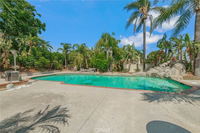 6087 Vineyard, Rancho Cucamonga, CA 91701