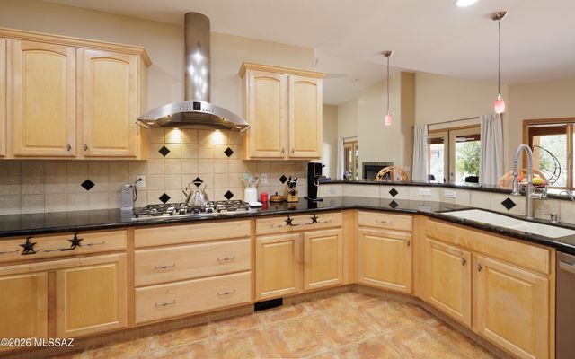 241 N Slate Drive, Vail, AZ 85641