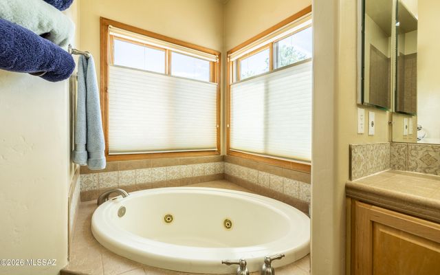 241 N Slate Drive, Vail, AZ 85641