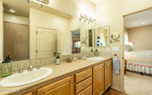 241 N Slate Drive, Vail, AZ 85641