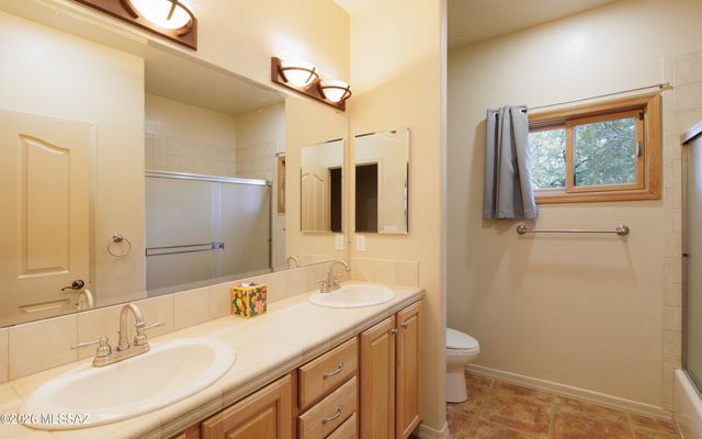 241 N Slate Drive, Vail, AZ 85641