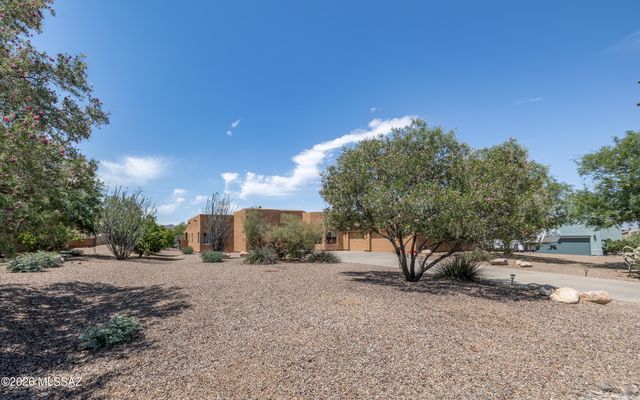 241 N Slate Drive, Vail, AZ 85641