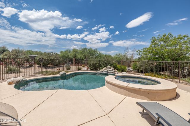 241 N Slate Drive, Vail, AZ 85641