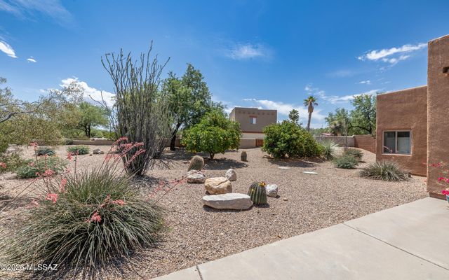 241 N Slate Drive, Vail, AZ 85641