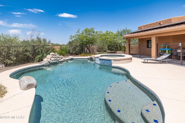 241 N Slate Drive, Vail, AZ 85641