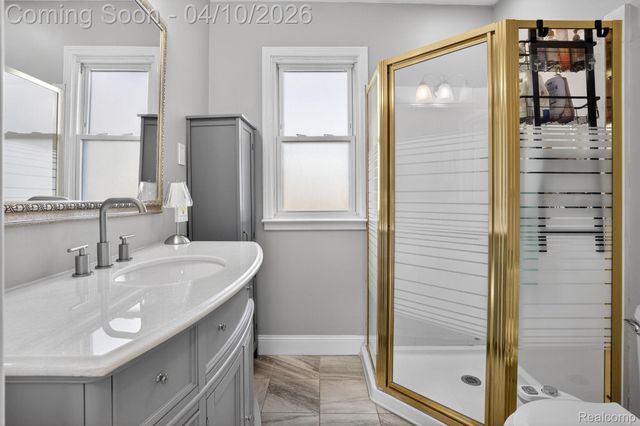 27352 Townley Street, Madison Heights, MI 48071