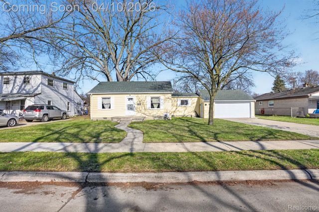 27352 Townley Street, Madison Heights, MI 48071