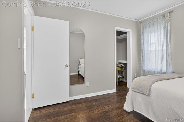 27352 Townley Street, Madison Heights, MI 48071