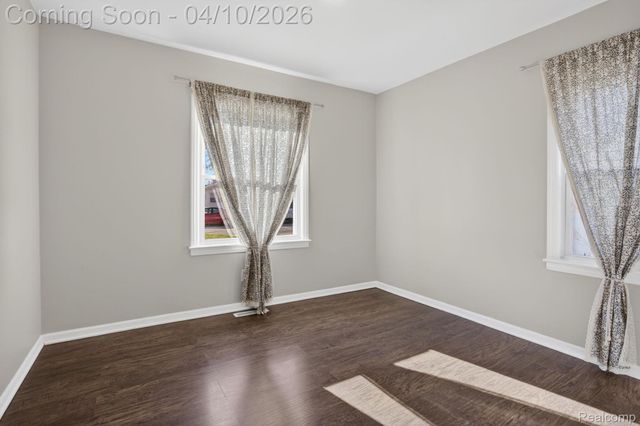 27352 Townley Street, Madison Heights, MI 48071